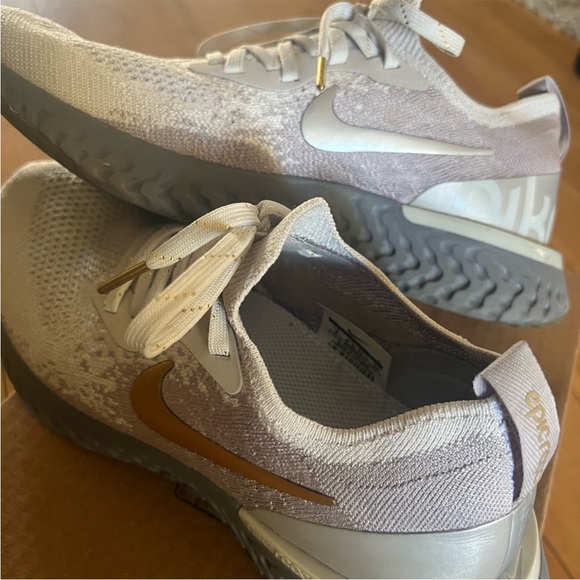 Nike Epic React Women’s 9 - Picture 9 of 10